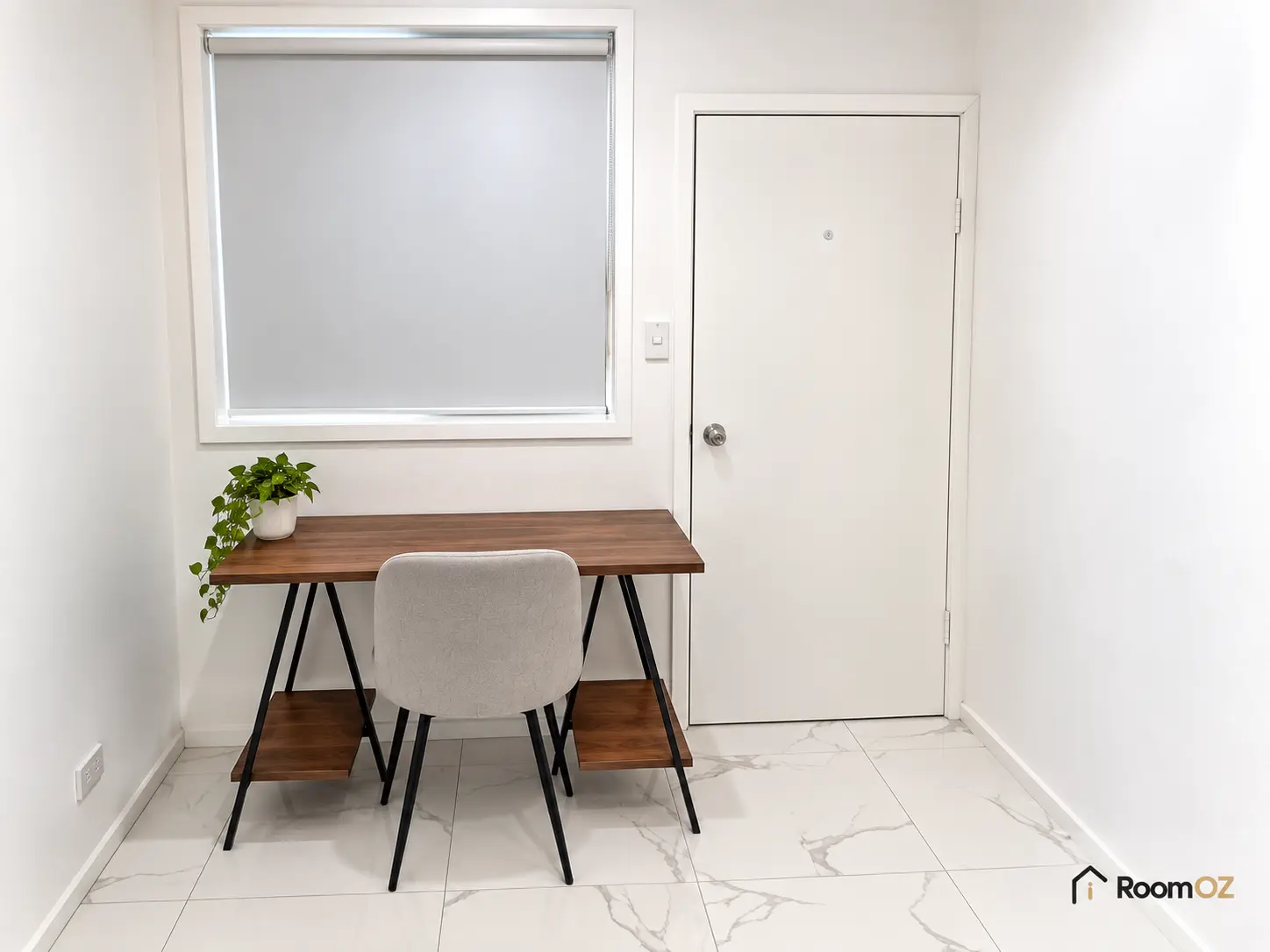 Room 2 at RoomOZ Inner CBD